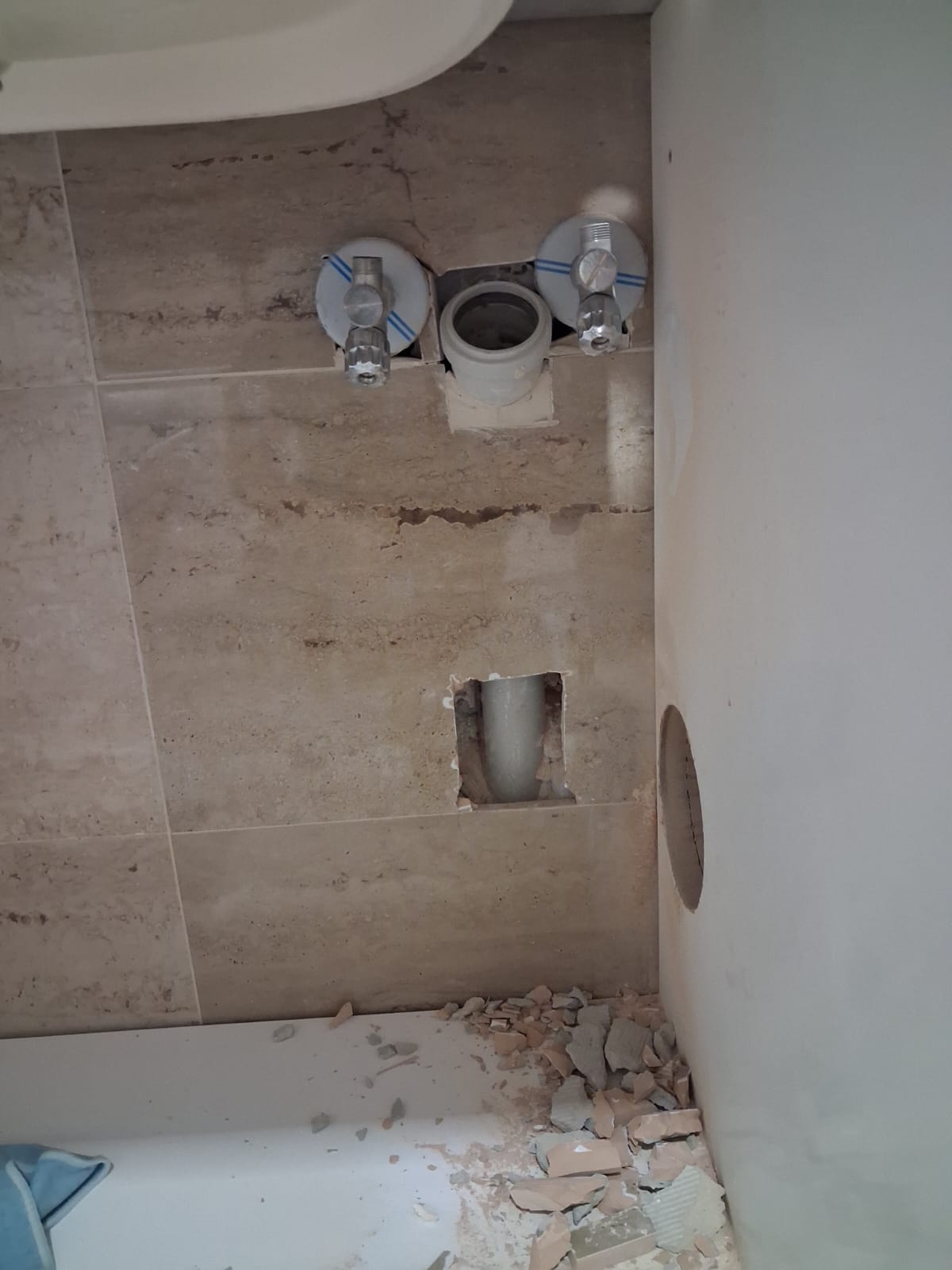 Boru yenileme ve tesisat tamiri çalışması