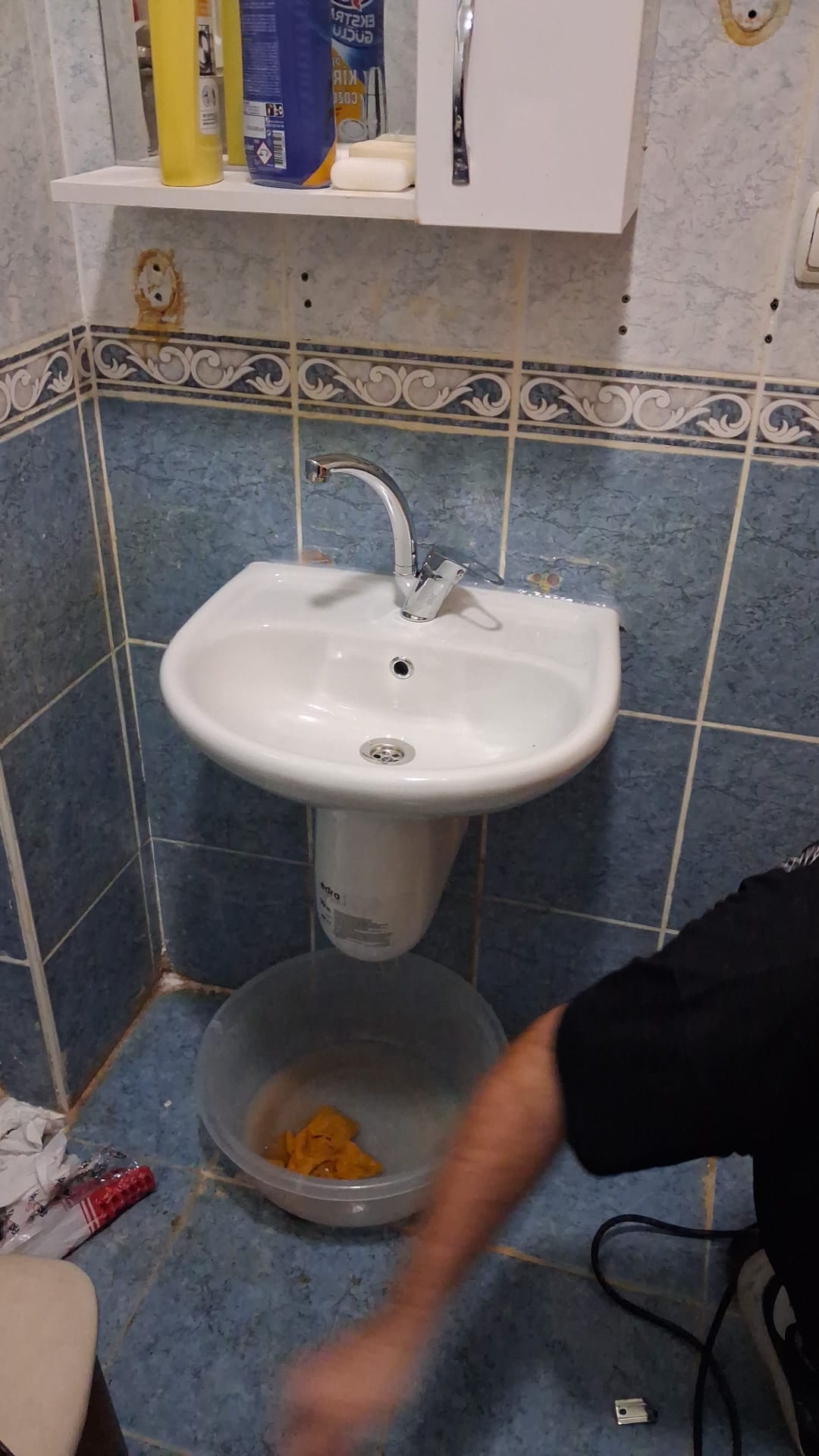 Klozet yenileme ve tesisat tamiri çalışması